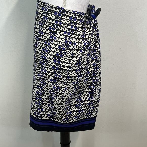Ann Taylor Skirt size 10 Petite Black Purple Circles Dots Straight Knee Casual - Picture 7 of 10